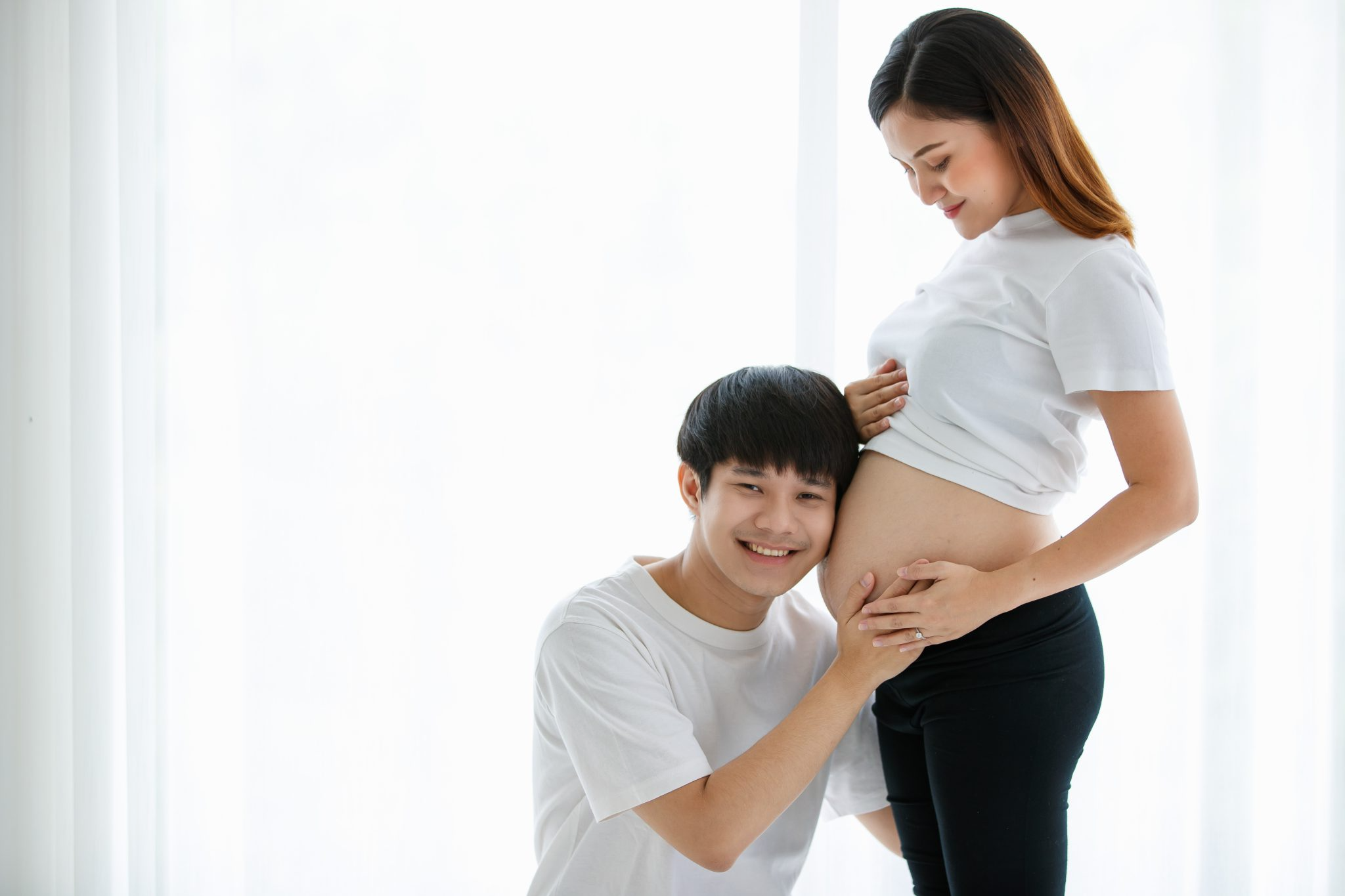 Mách nhỏ 5 BÍ KÍP “RỦ CHỒNG THAI GIÁO”